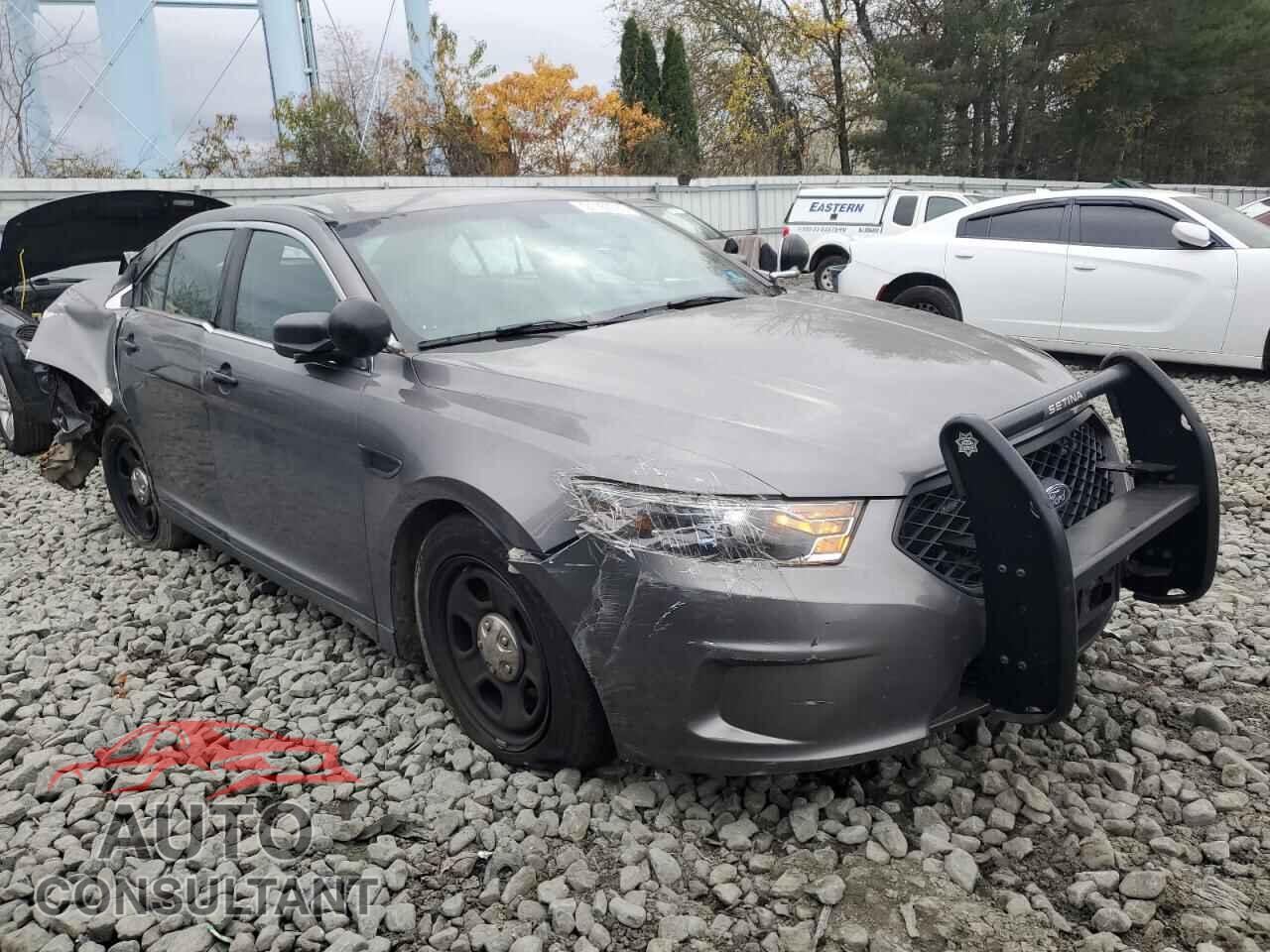 FORD TAURUS 2017 - 1FAHP2MK2HG136189