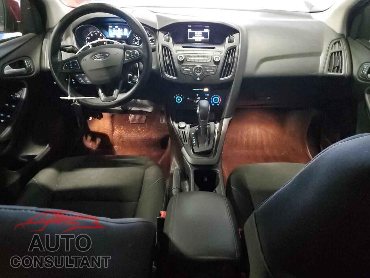 FORD FOCUS 2017 - 1FADP3F24HL339982