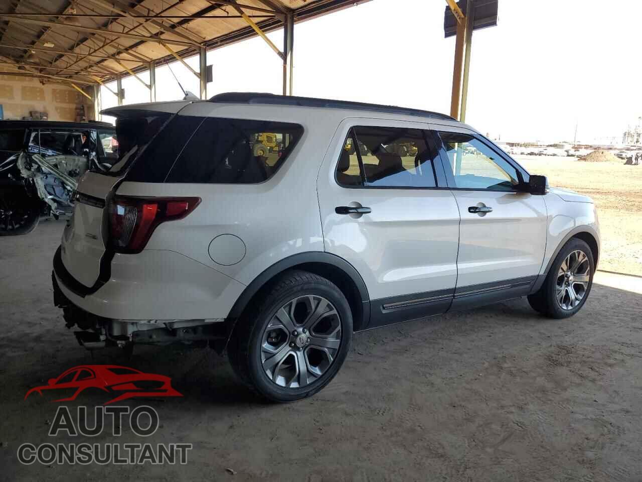 FORD EXPLORER 2018 - 1FM5K8GT1JGB44563