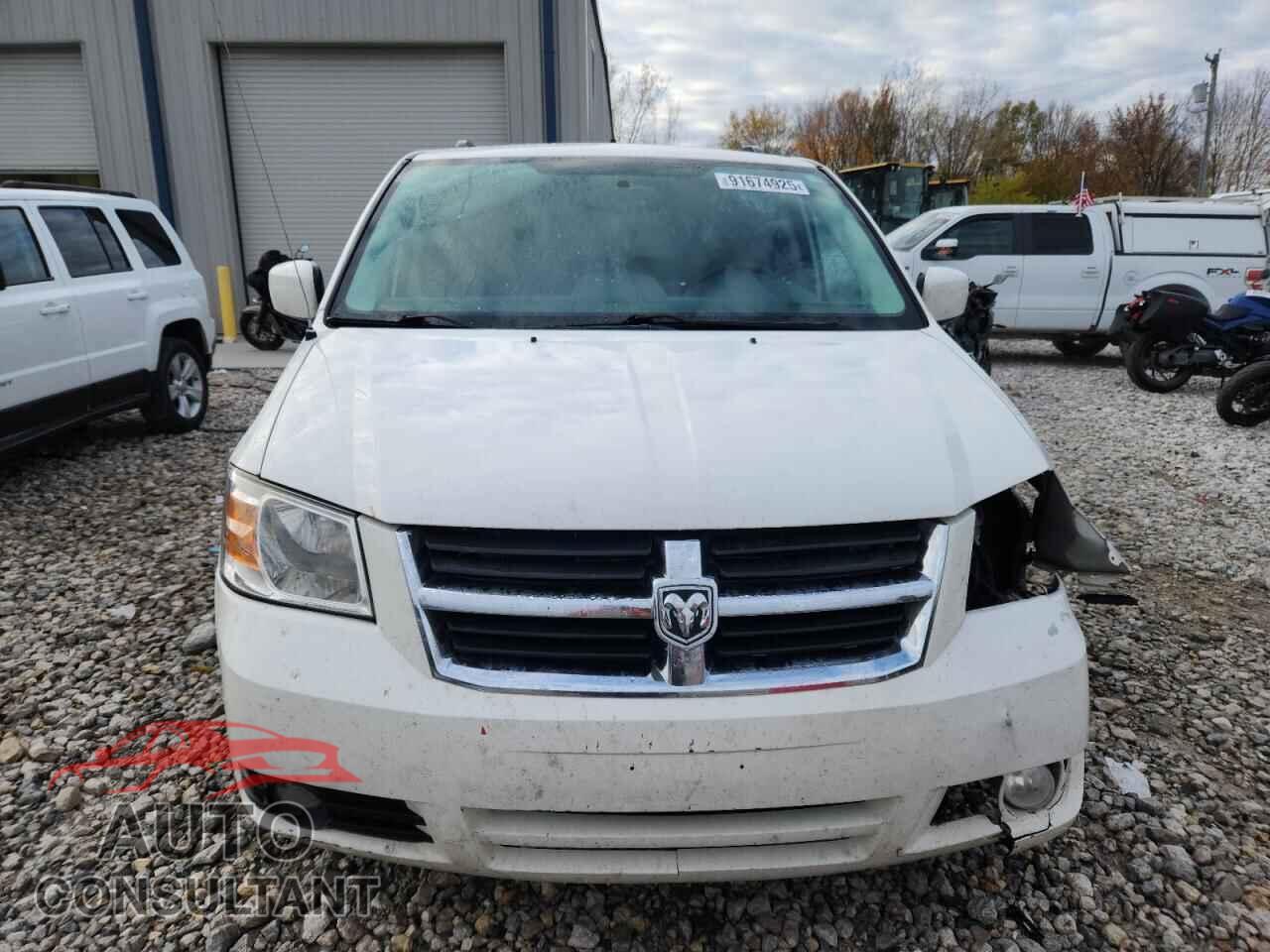 DODGE CARAVAN 2010 - 2D4RN5D15AR161432