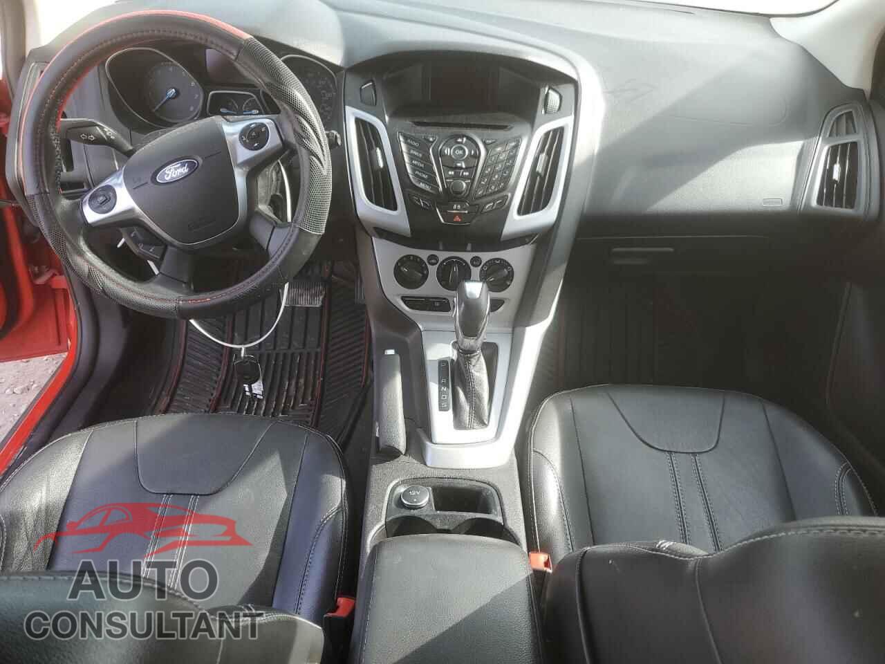 FORD FOCUS 2014 - 1FADP3K2XEL326431