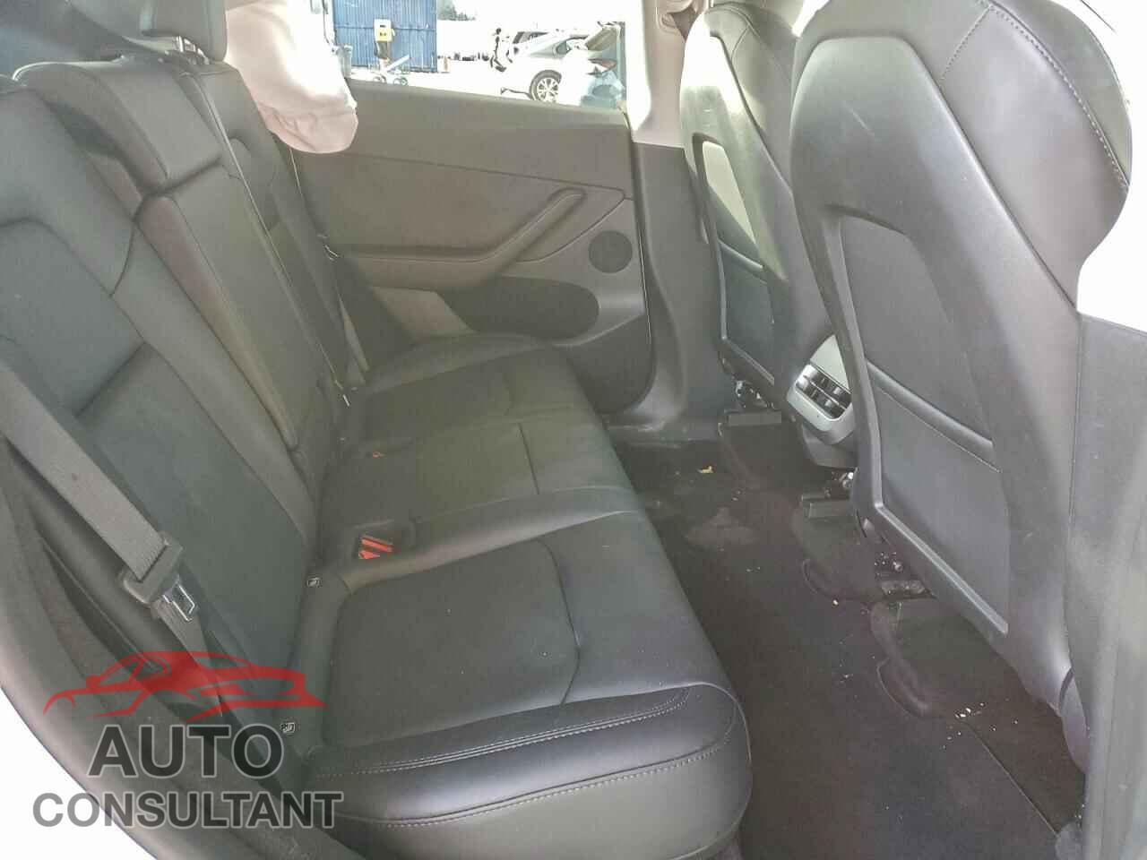 TESLA MODEL Y 2023 - 7SAYGDEE9PF794733