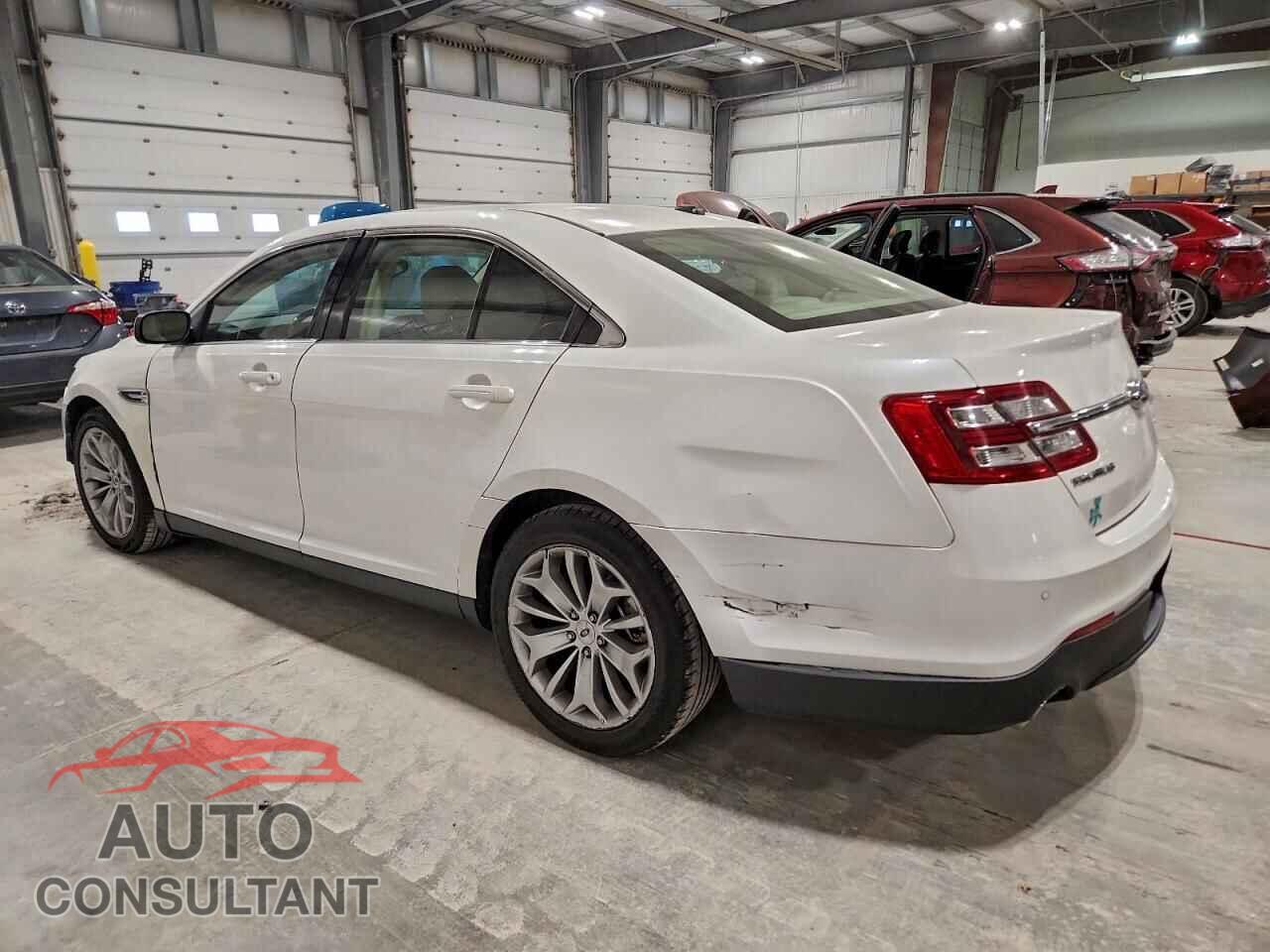 FORD TAURUS 2013 - 1FAHP2F82DG208598