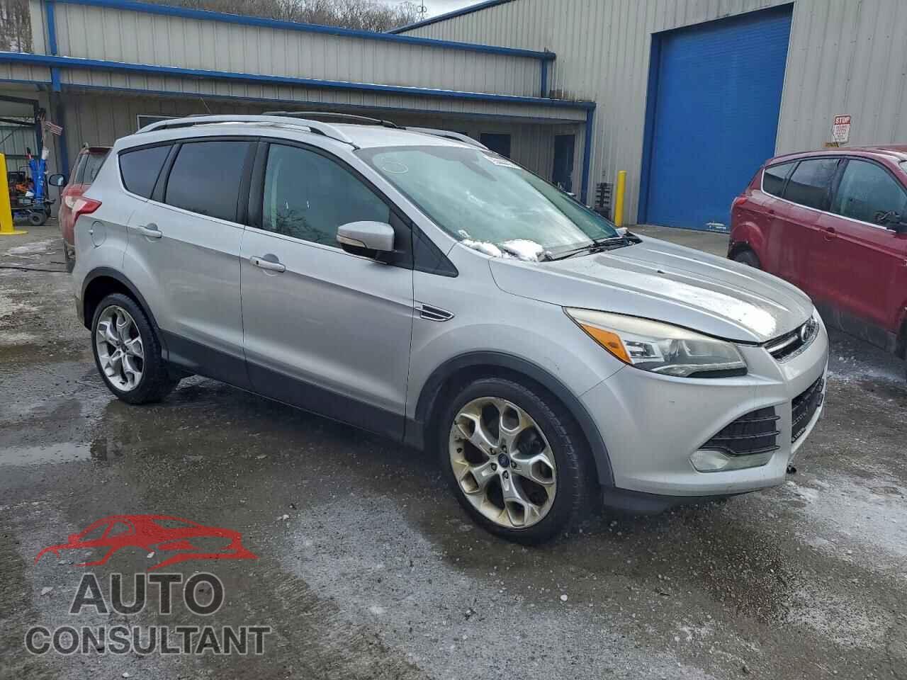 FORD ESCAPE 2013 - 1FMCU0J99DUB09856