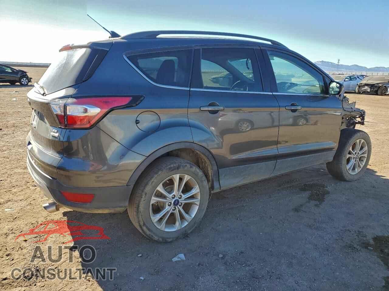 FORD ESCAPE 2018 - 1FMCU0GD5JUD22018