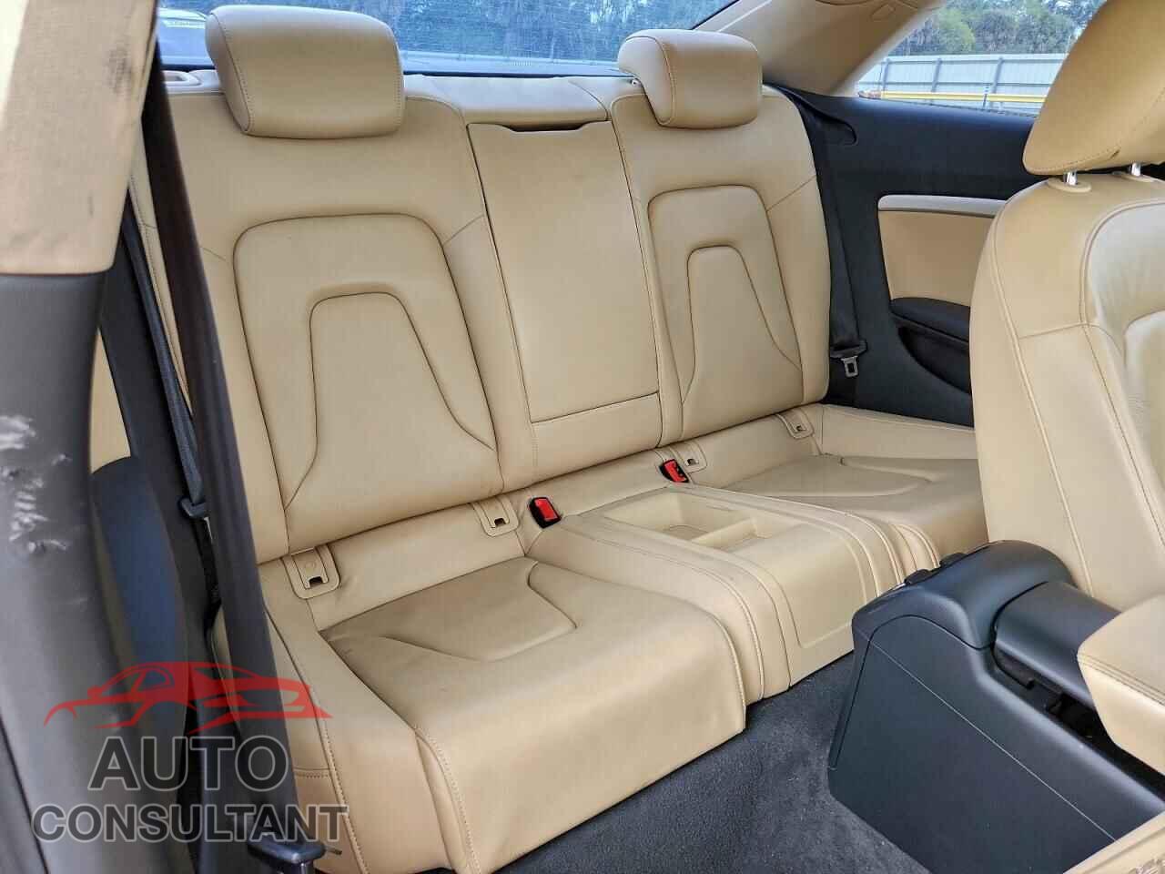 AUDI A5 2013 - WAUCFAFR4DA072341
