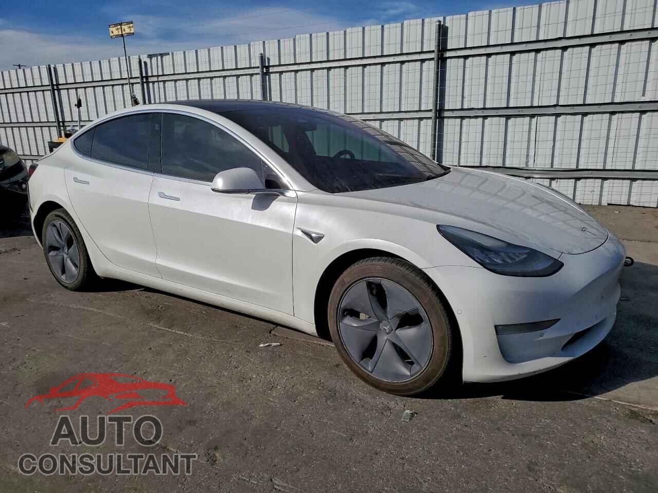 TESLA MODEL 3 2019 - 5YJ3E1EB2KF436934