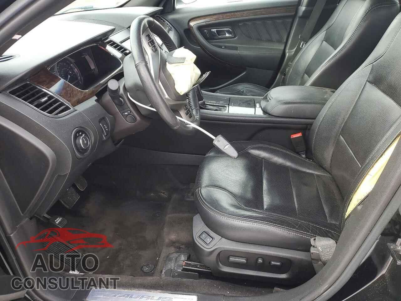 FORD TAURUS 2018 - 1FAHP2F8XJG115002