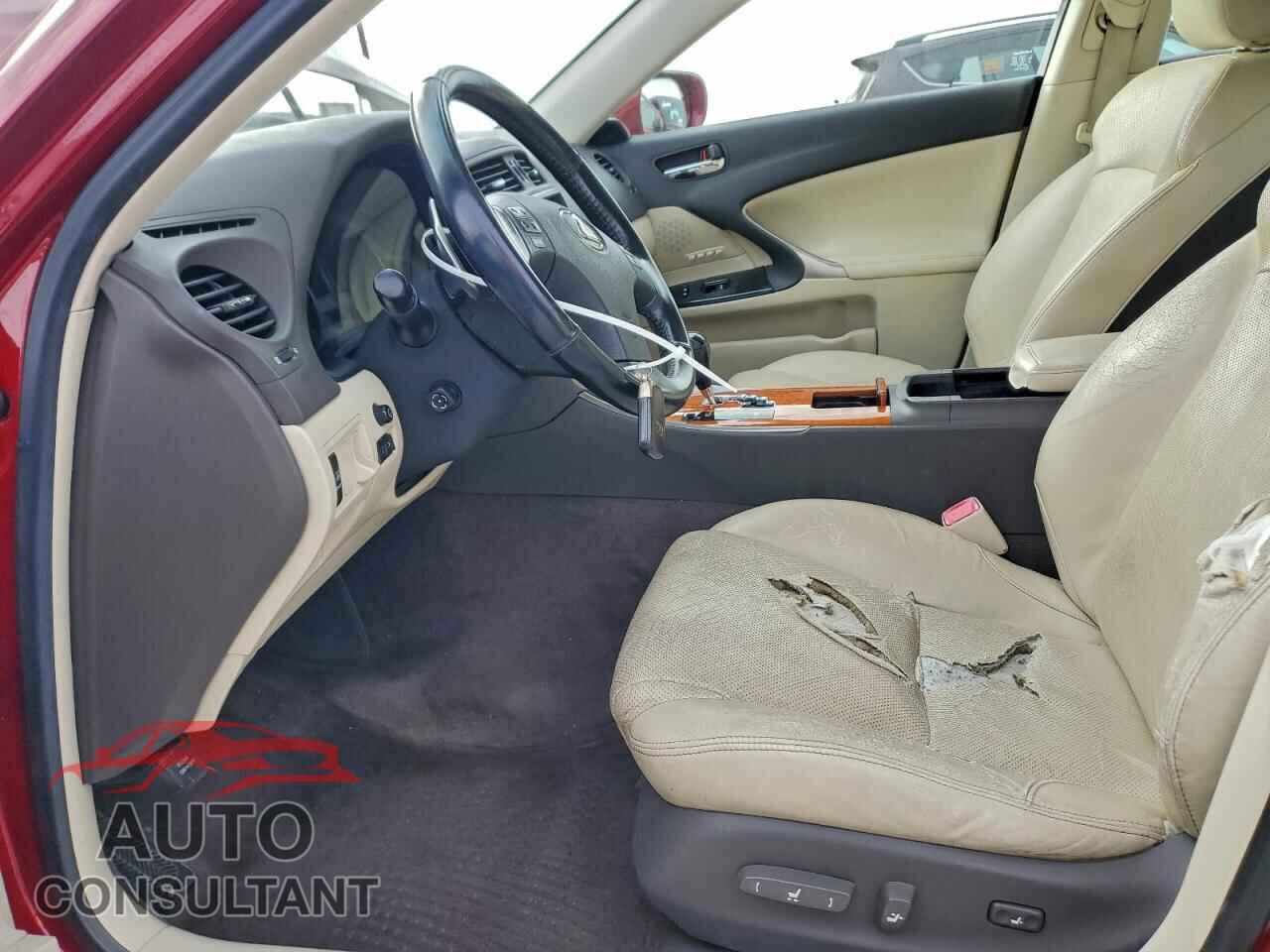 LEXUS IS 2009 - JTHCK262X95029273