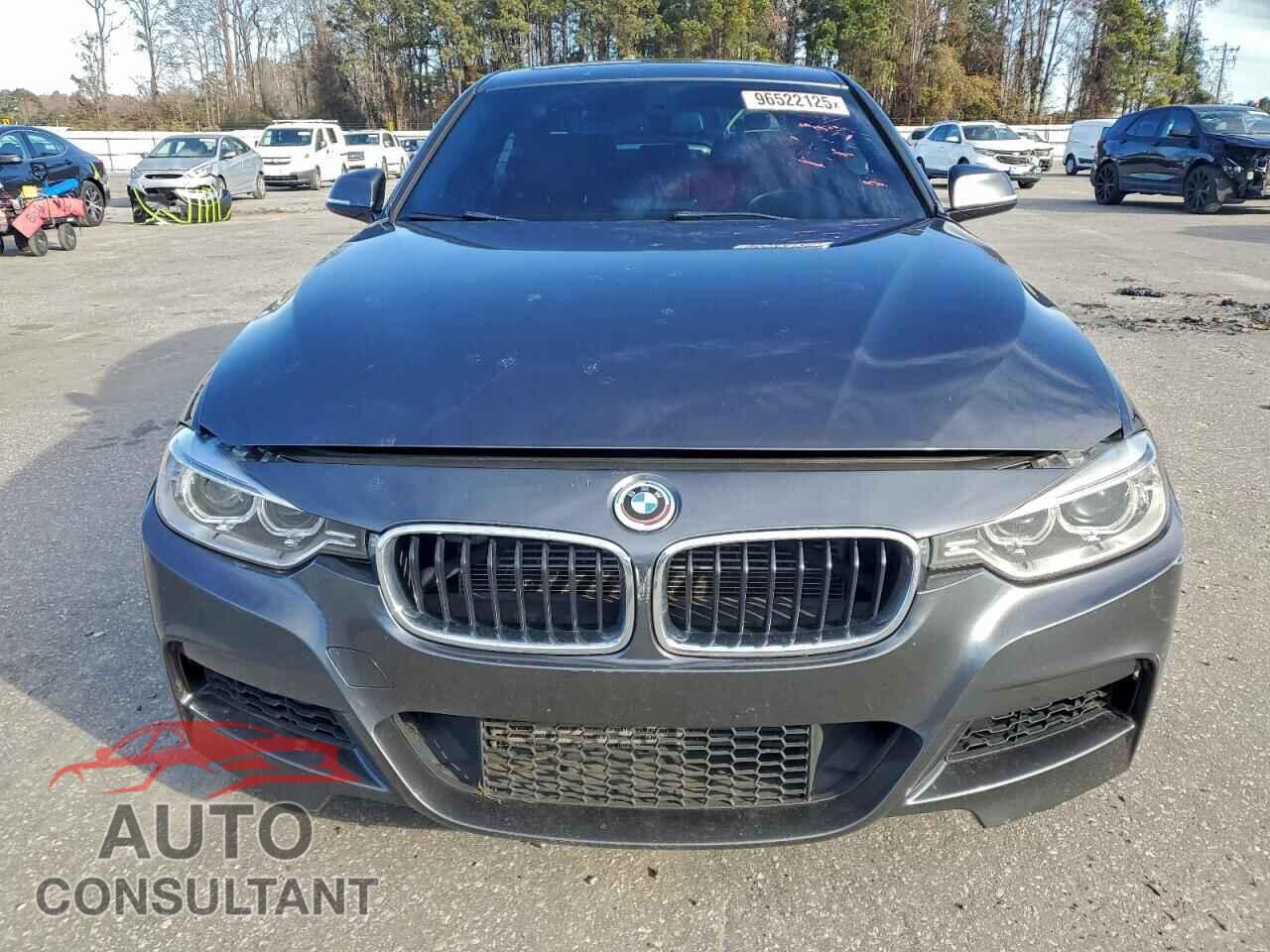 BMW 3 SERIES 2013 - WBA3B9G56DNP39554