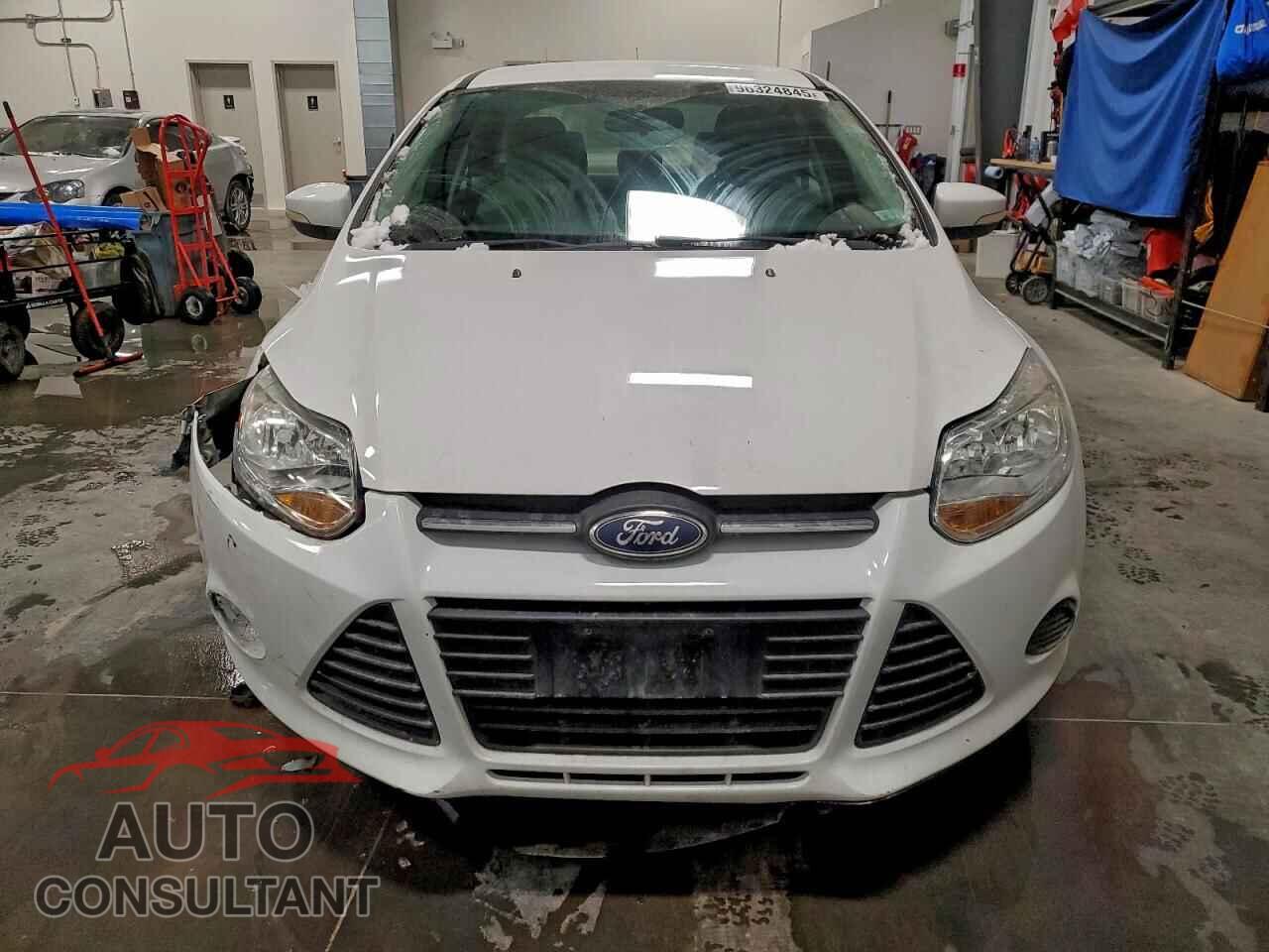 FORD FOCUS 2014 - 1FADP3F27EL239886
