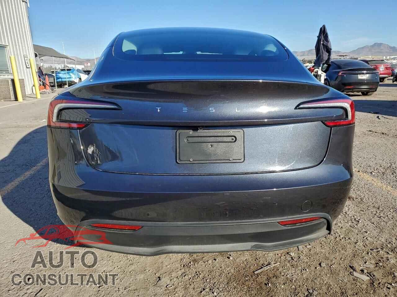TESLA MODEL 3 2025 - 5YJ3E1EA9SF984680