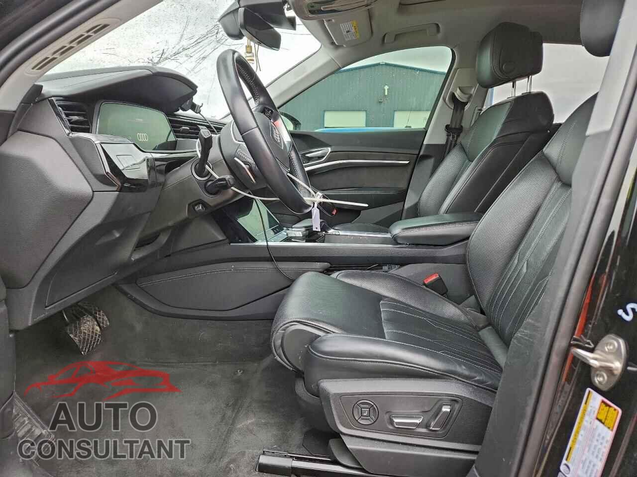 AUDI E-TRON 2021 - WA13AAGE6MB038399