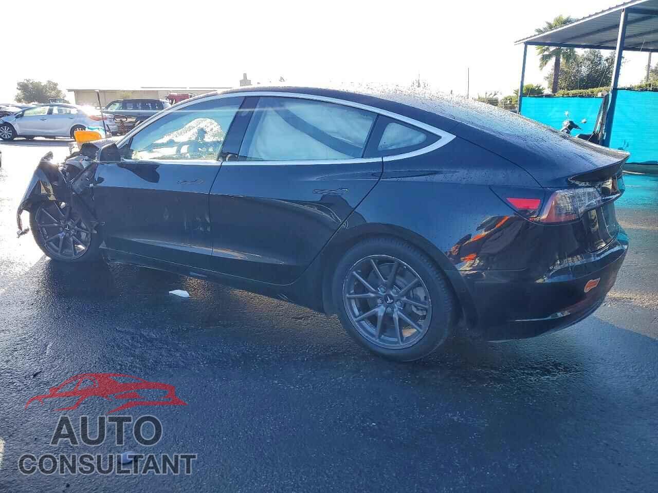 TESLA MODEL 3 2018 - 5YJ3E1EA5JF157404