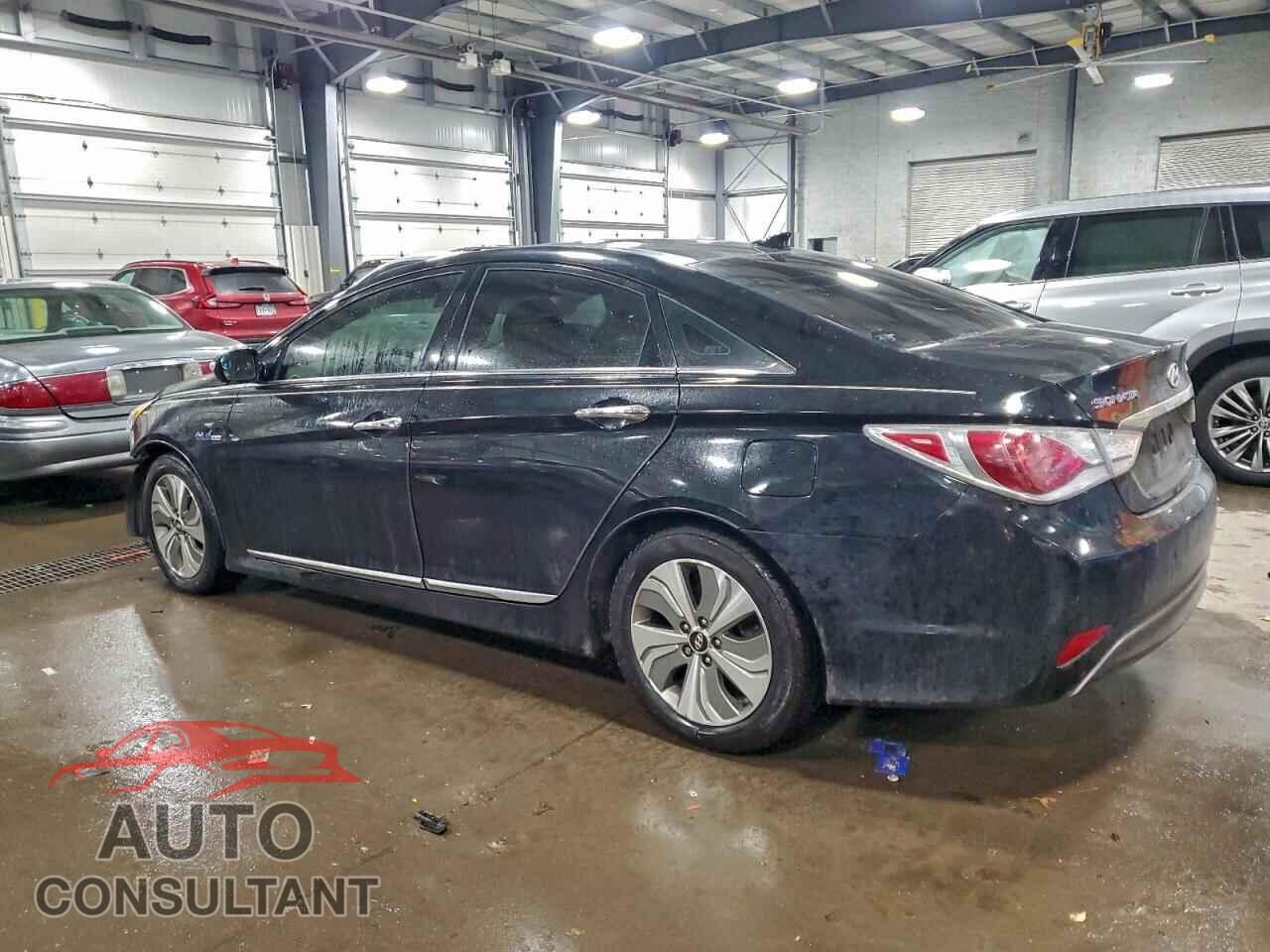 HYUNDAI SONATA 2013 - KMHEC4A48DA085459