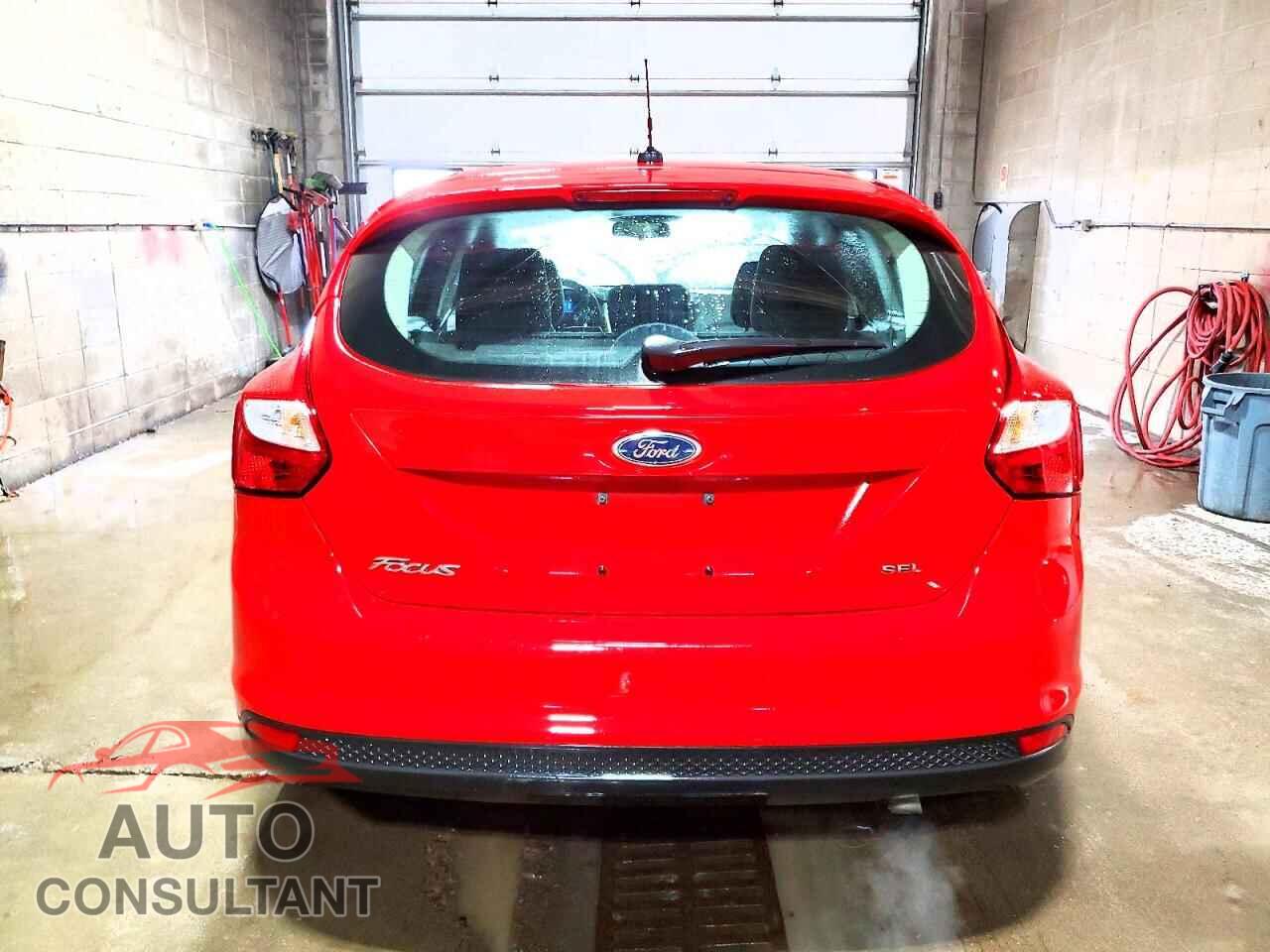 FORD FOCUS 2012 - 1FAHP3M23CL200911