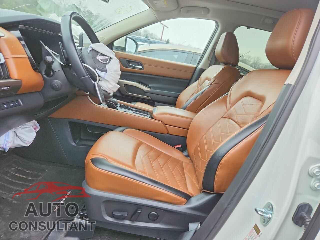 NISSAN PATHFINDER 2023 - 5N1DR3DG9PC201917