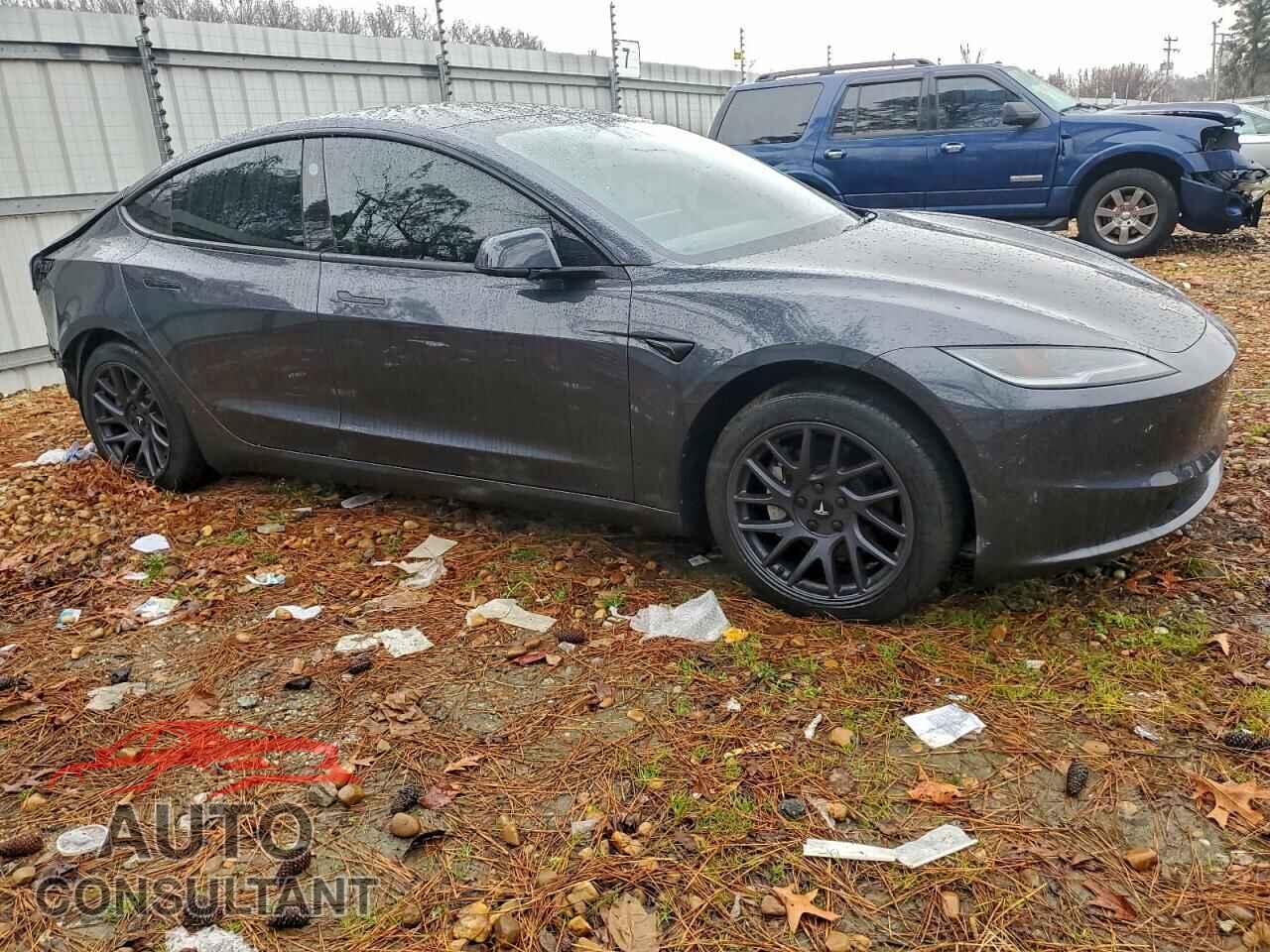 TESLA MODEL 3 2025 - 5YJ3E1EA0SF884516
