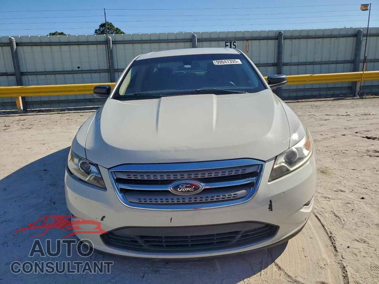 FORD TAURUS 2011 - 1FAHP2DW4BG123583