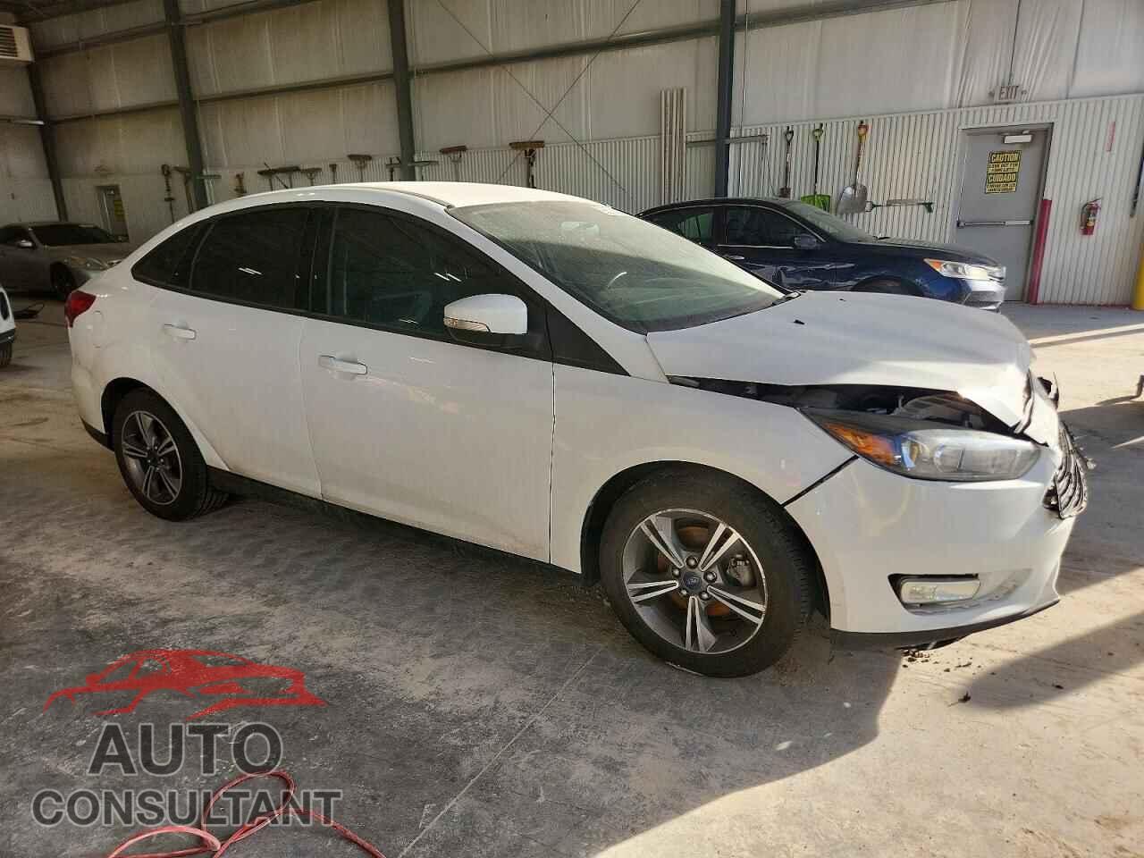 FORD FOCUS 2017 - 1FADP3FE9HL328941