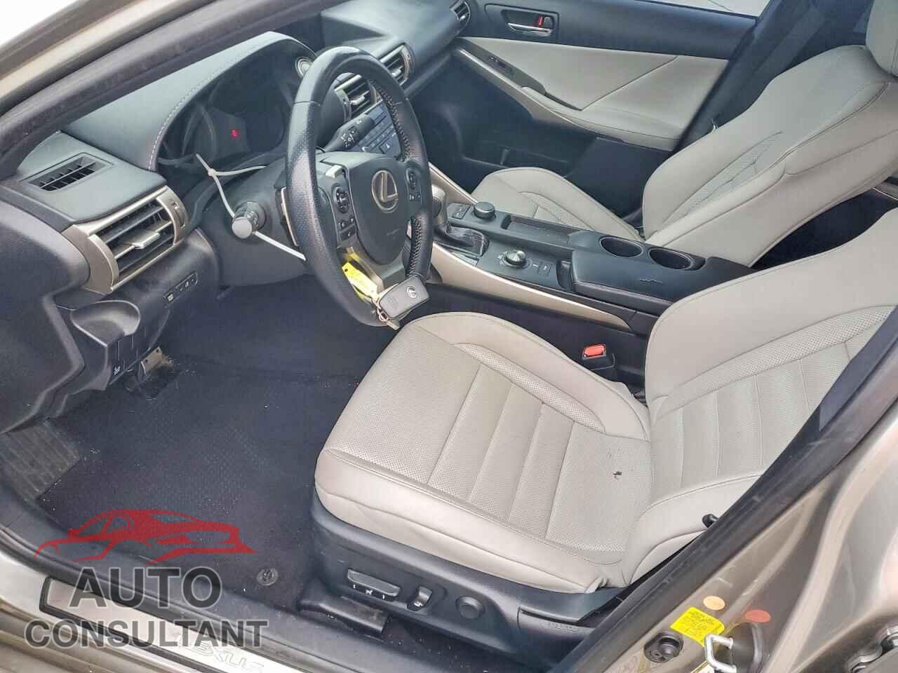 LEXUS IS 2015 - JTHBF1D21F5081027