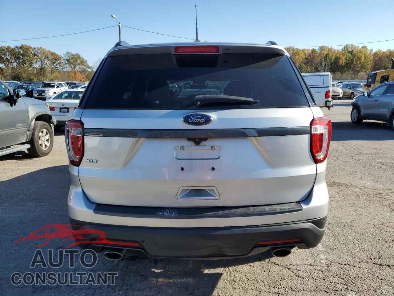 FORD EXPLORER 2018 - 1FM5K7D86JGA65531