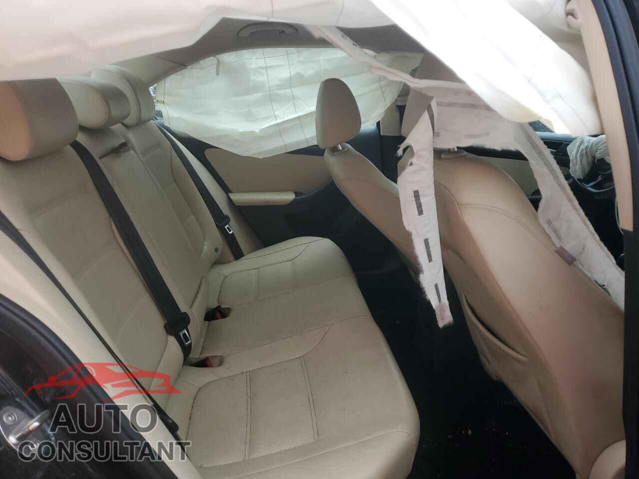 VOLKSWAGEN JETTA 2017 - 3VWDB7AJ3HM293846