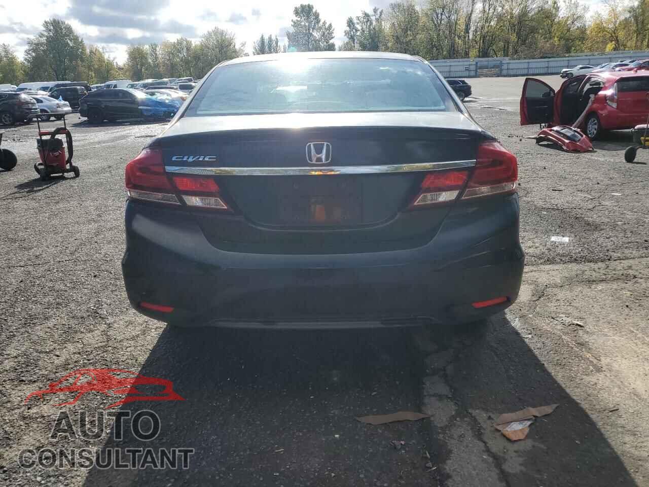 HONDA CIVIC 2013 - 2HGFB2F51DH500321