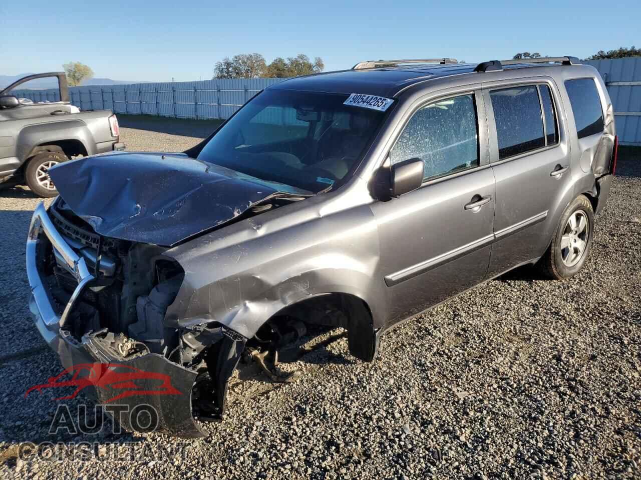 HONDA PILOT 2011 - 5FNYF4H50BB076573
