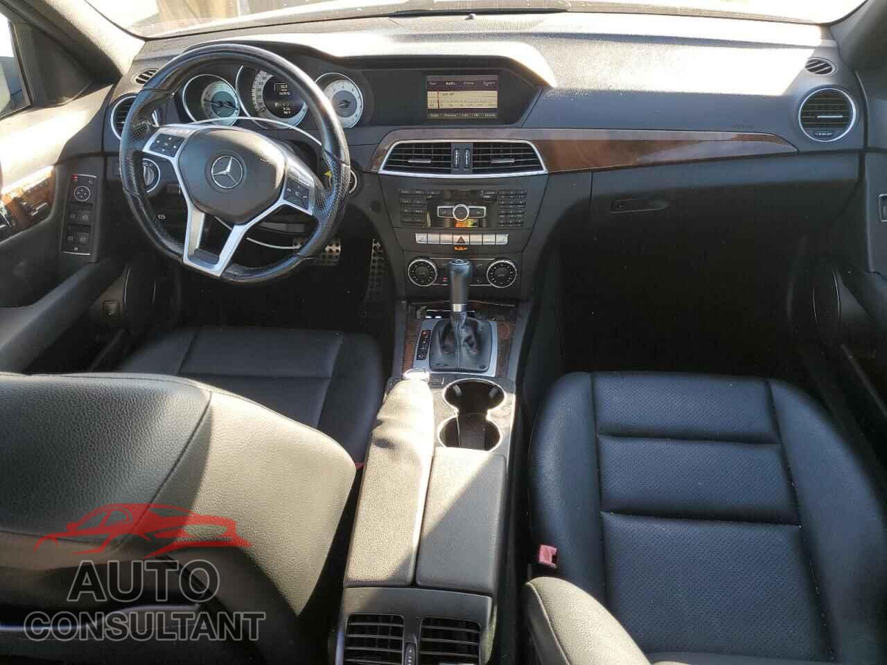 MERCEDES-BENZ C-CLASS 2014 - WDDGF4HB5EA930963