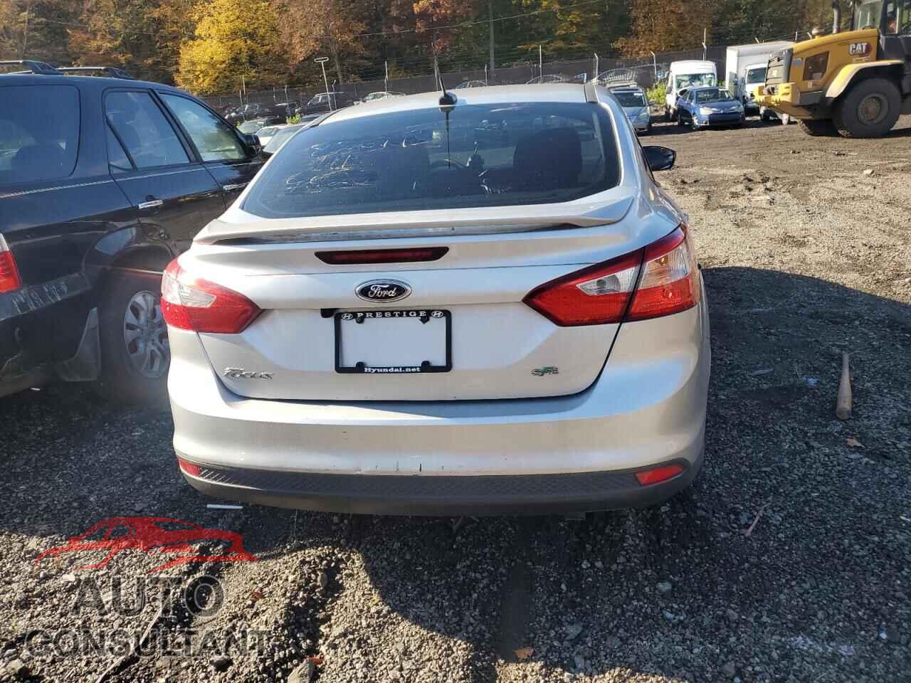 FORD FOCUS 2012 - 1FAHP3F27CL257559