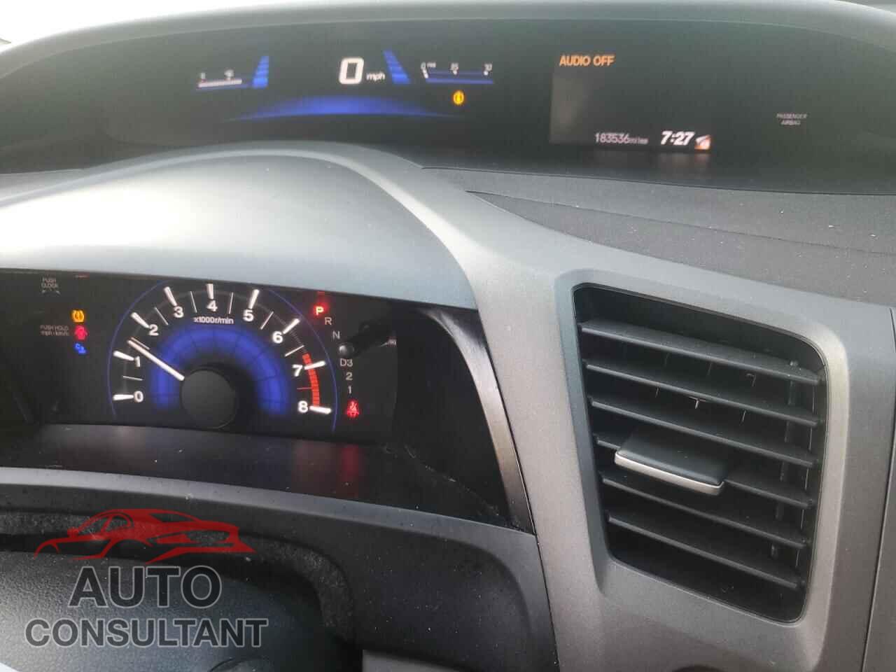 HONDA CIVIC 2012 - 2HGFB2F52CH538073
