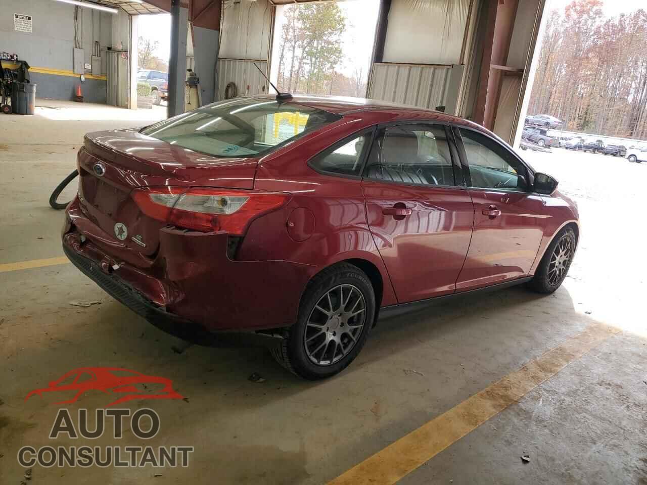 FORD FOCUS 2014 - 1FADP3F21EL147141