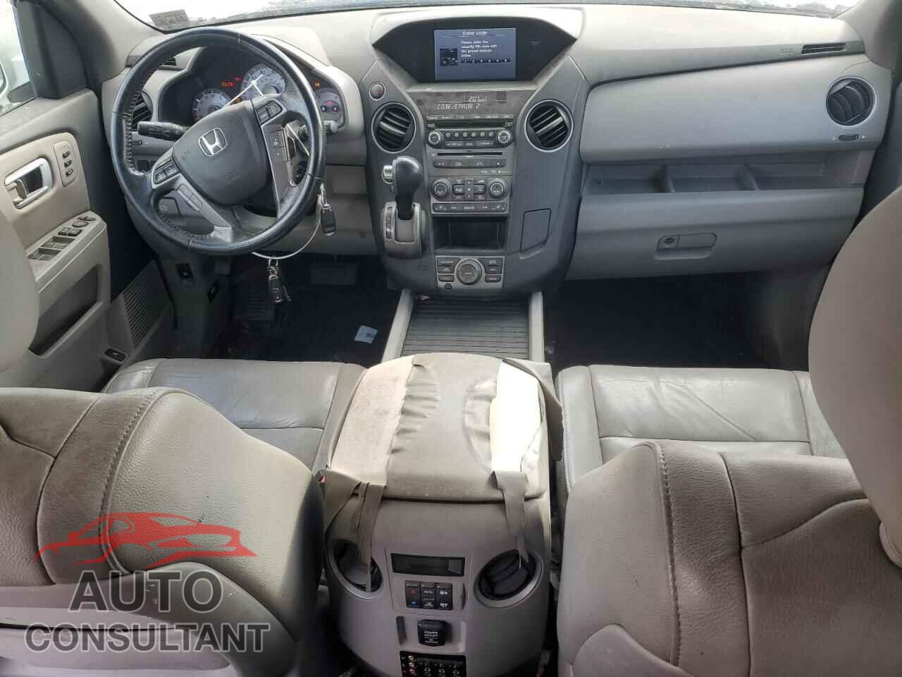 HONDA PILOT 2012 - 5FNYF4H9XCB044119