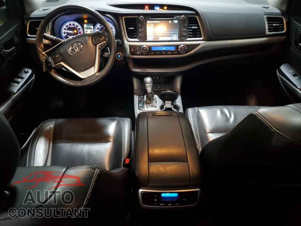 TOYOTA HIGHLANDER 2017 - 5TDJZRFH0HS515309