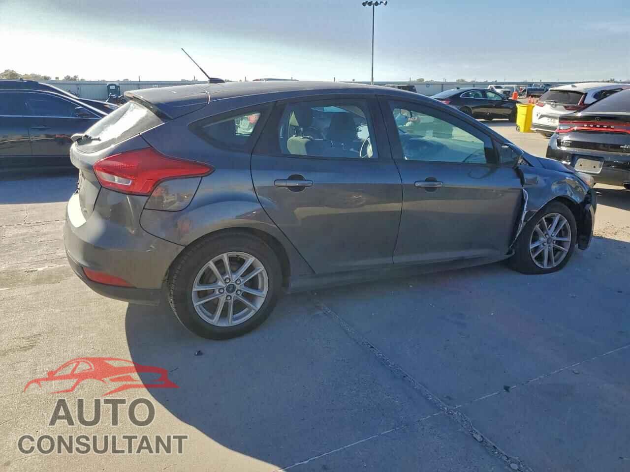 FORD FOCUS 2017 - 1FADP3K29HL216197