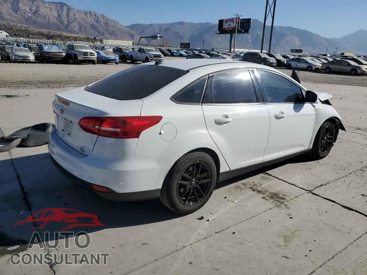FORD FOCUS 2017 - 1FADP3FE5HL223538