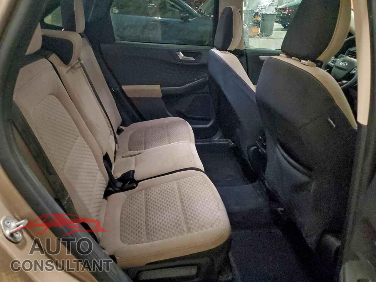 FORD ESCAPE 2020 - 1FMCU9G60LUA22766