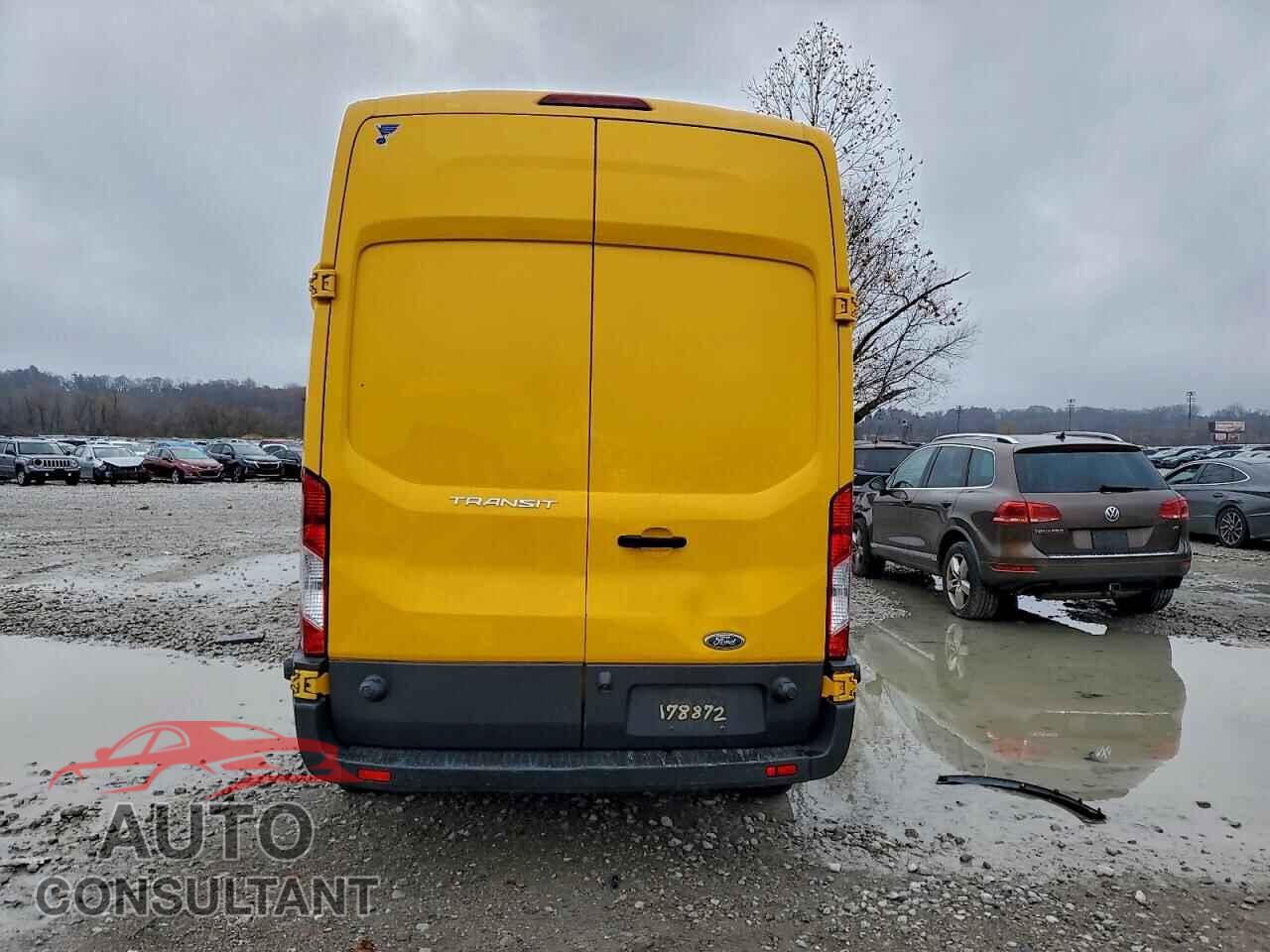 FORD TRANSIT 2017 - 1FTYR2XM9HKA77950