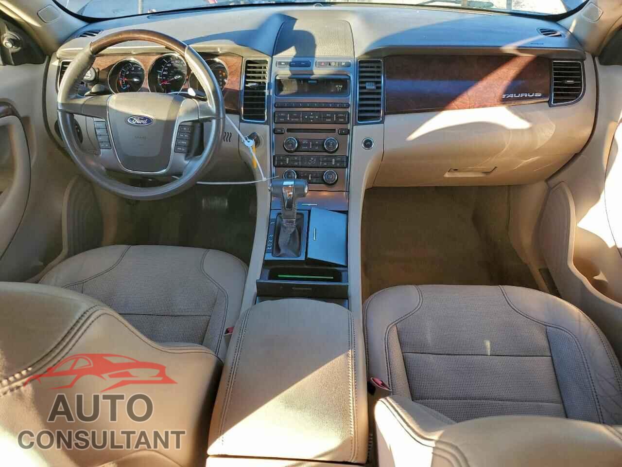 FORD TAURUS 2011 - 1FAHP2FW7BG131805