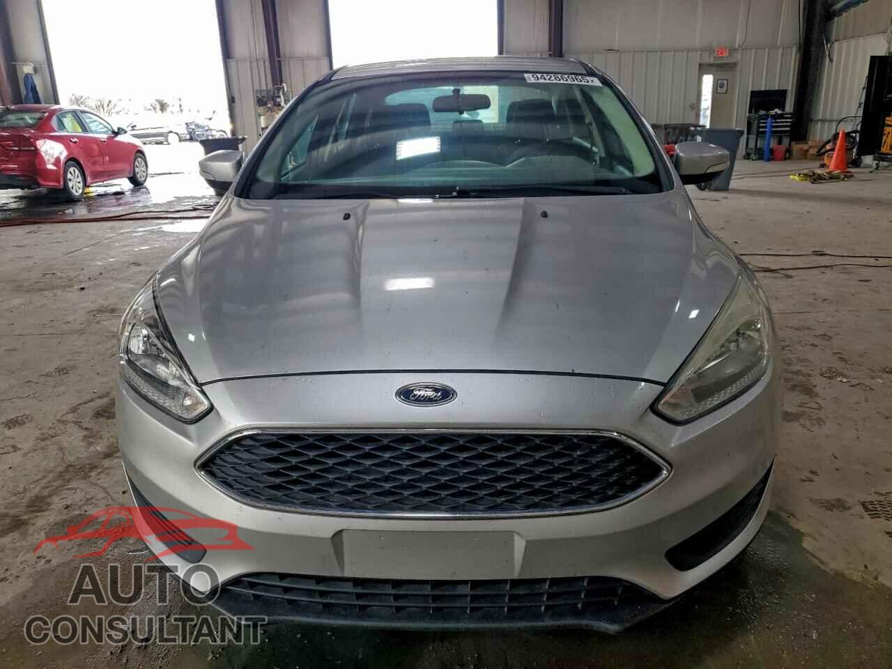 FORD FOCUS 2017 - 1FADP3F24HL225092