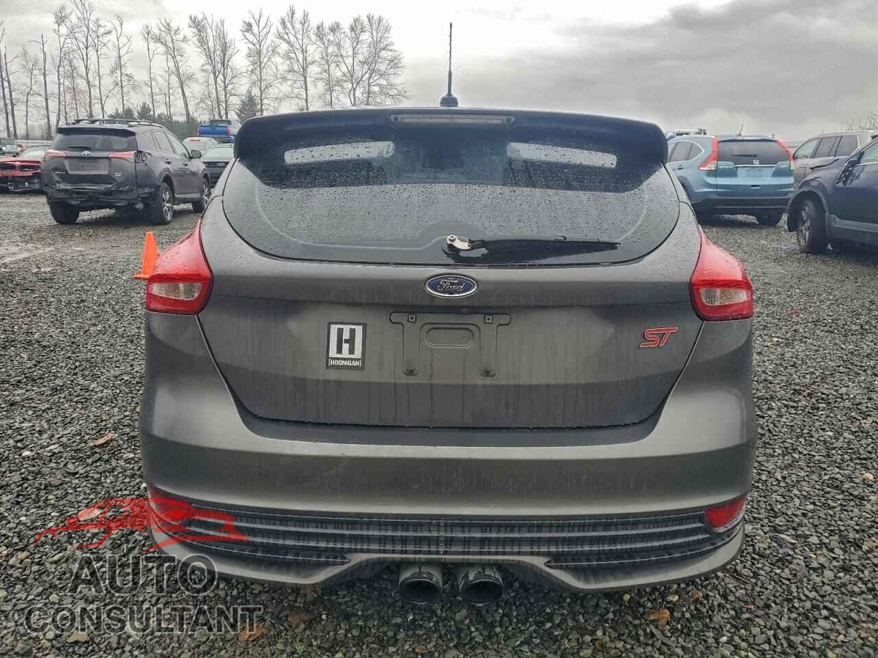 FORD FOCUS 2017 - 1FADP3L94HL335979