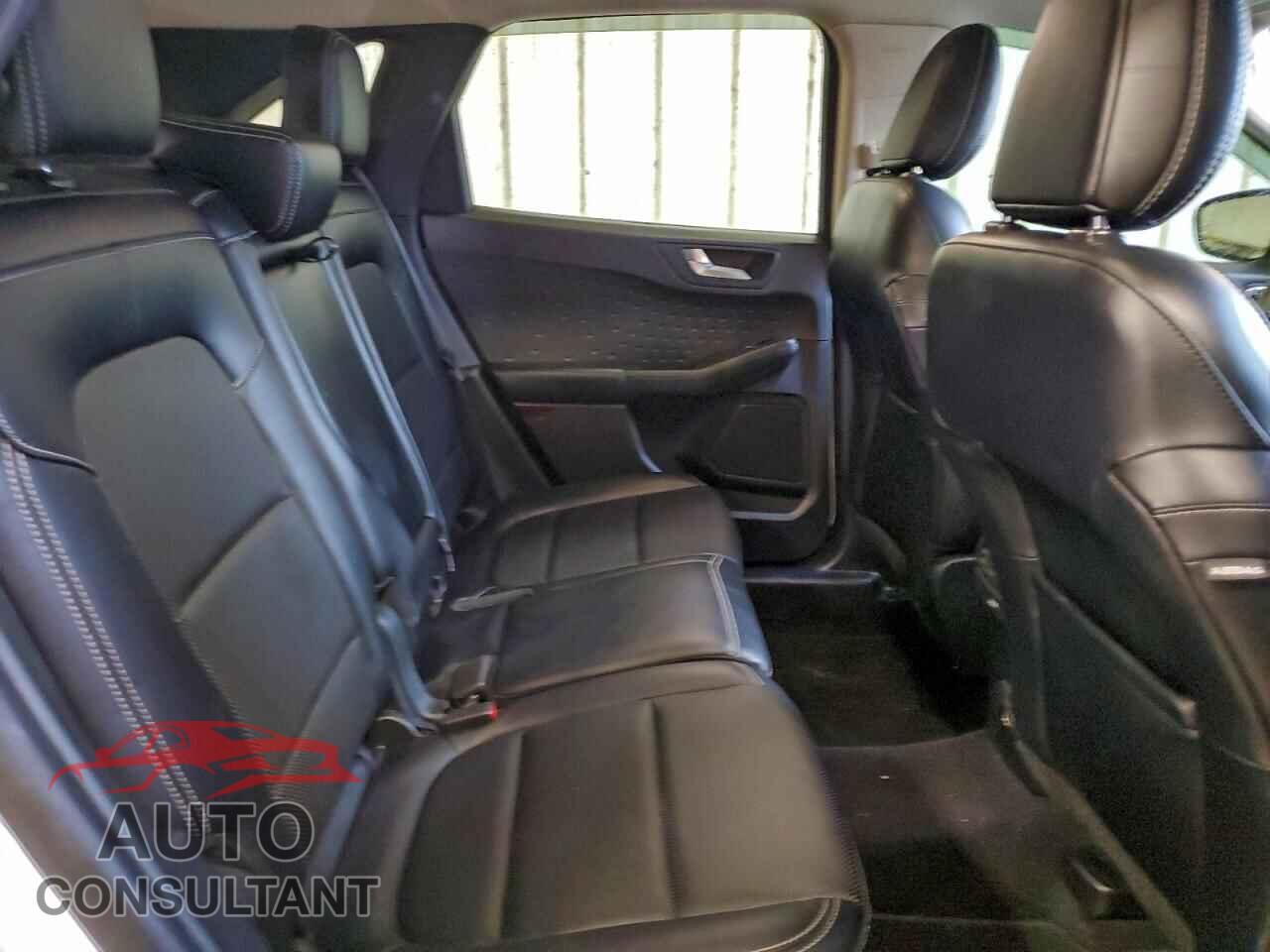 FORD ESCAPE 2020 - 1FMCU0H6XLUA93581