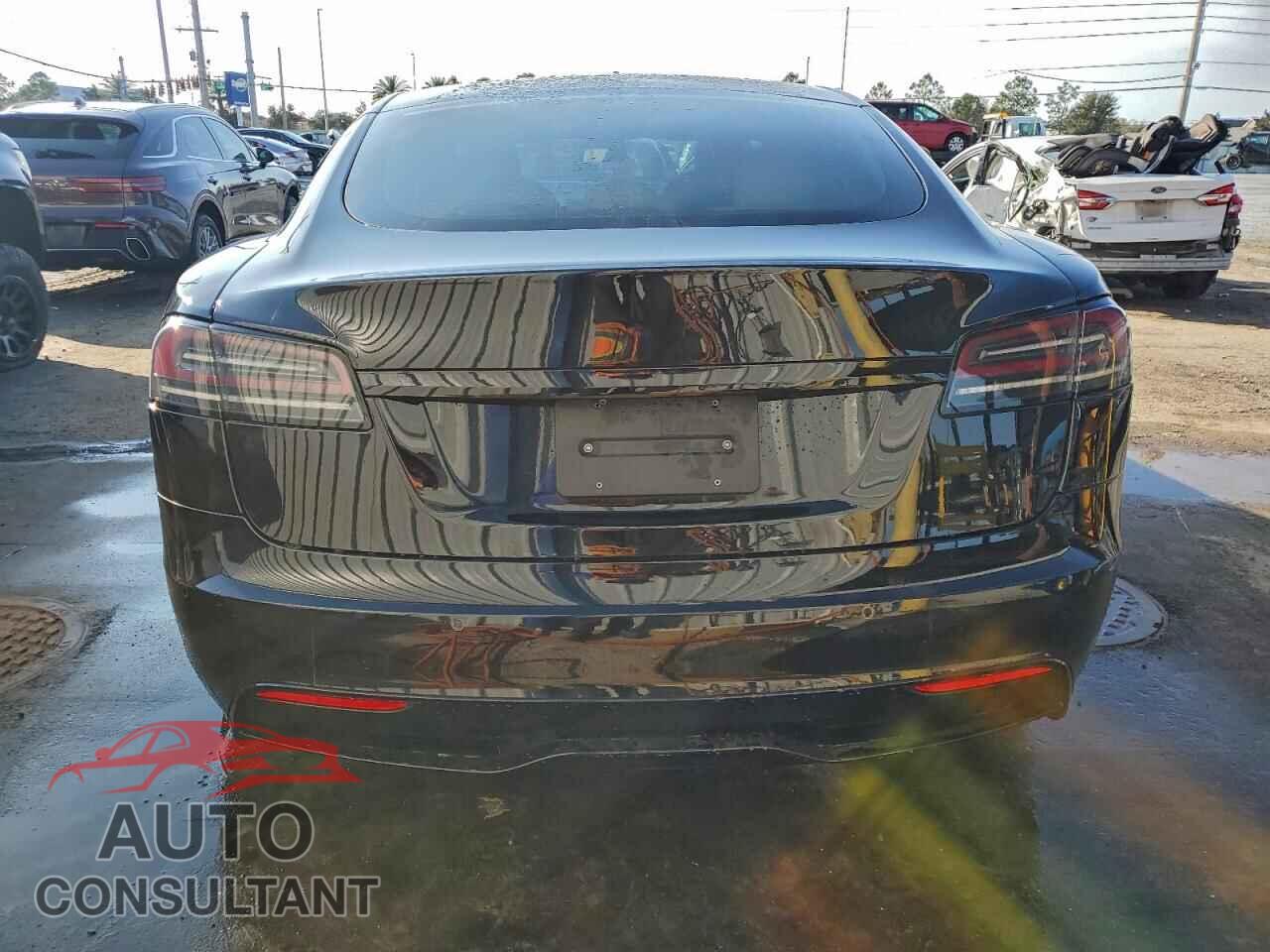 TESLA MODEL S 2022 - 5YJSA1E55NF472414