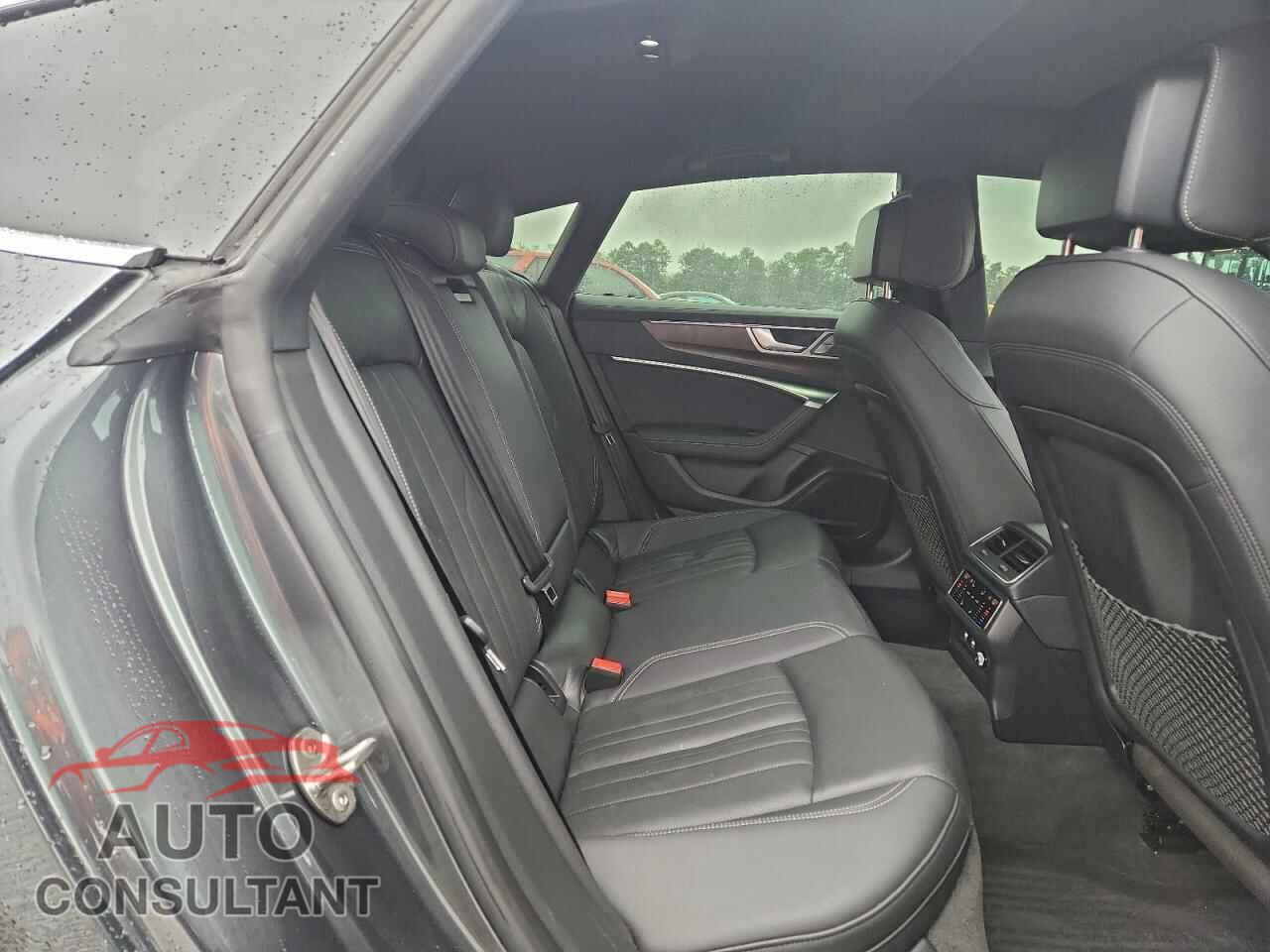 AUDI A7 2019 - WAUV2AF22KN066065
