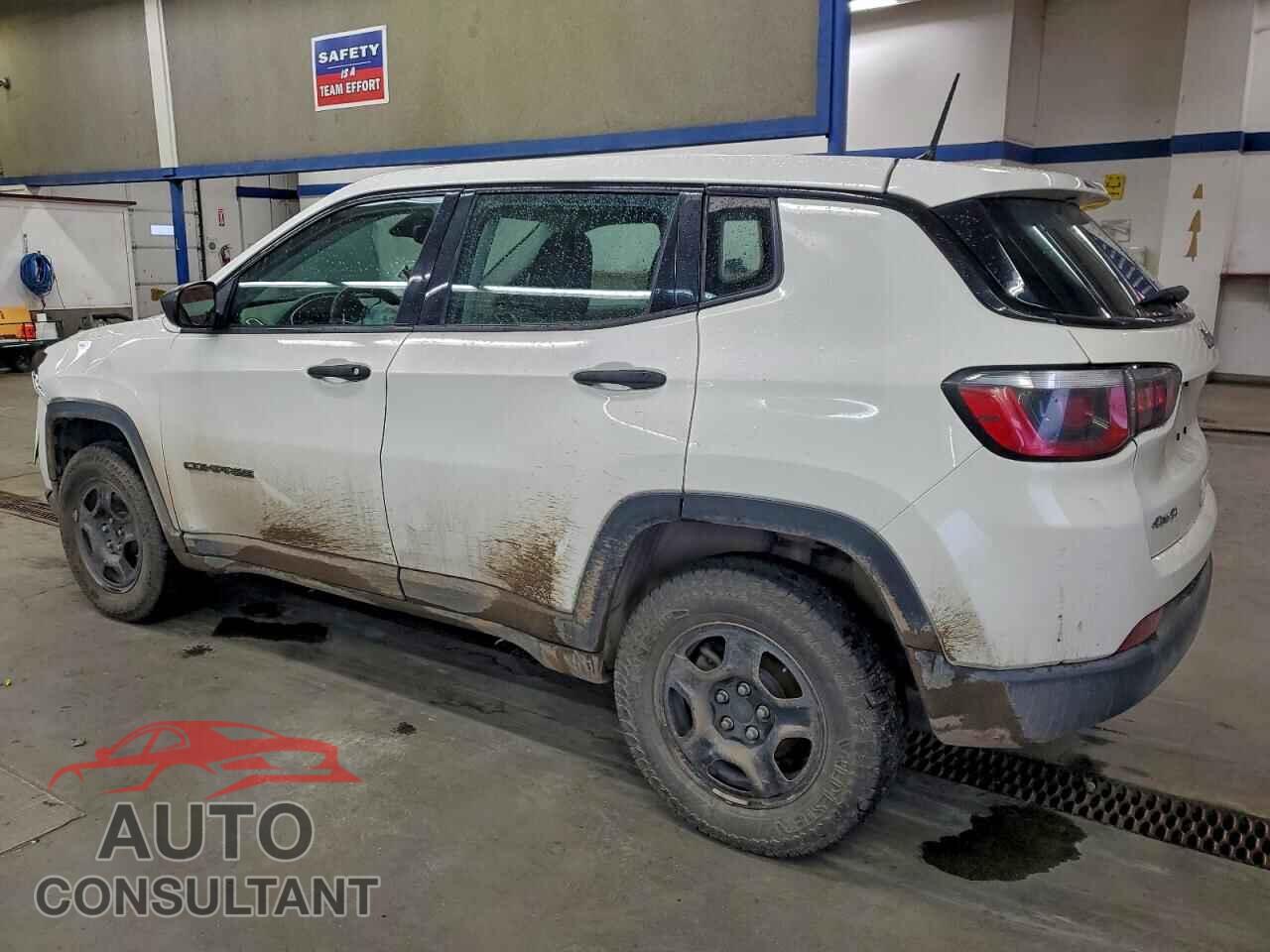 JEEP COMPASS 2018 - 3C4NJDAB0JT146820