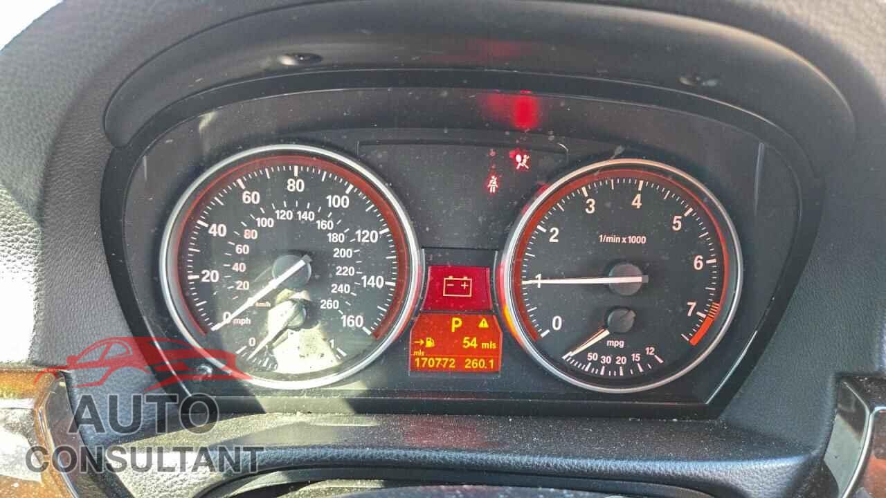 BMW 3 SERIES 2011 - WBAPH7C56BE679928