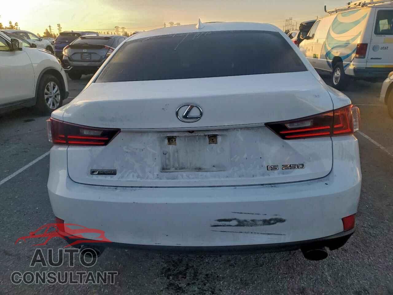 LEXUS IS 2015 - JTHBF1D22F5075981