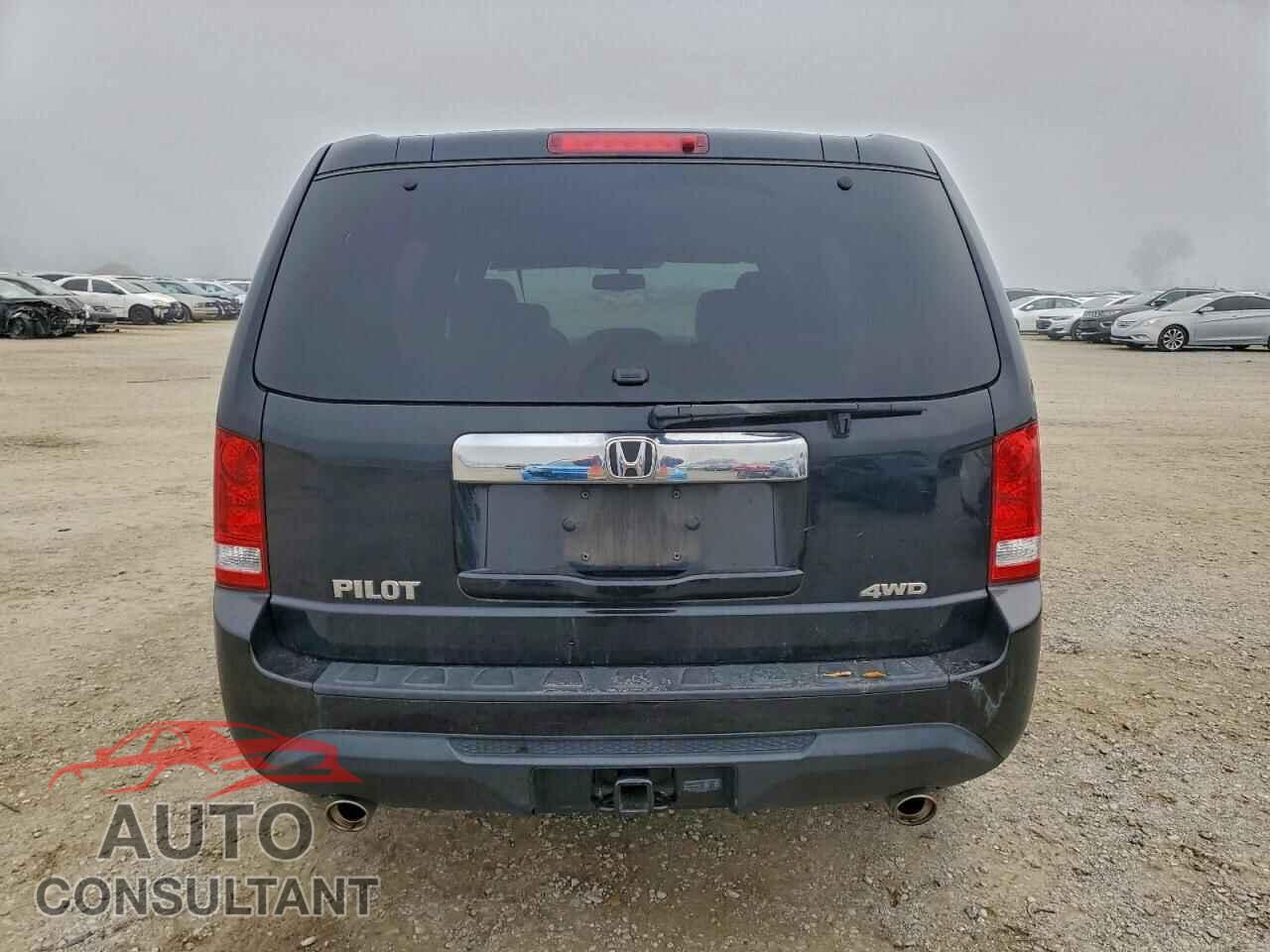 HONDA PILOT 2013 - 5FNYF4H66DB081935