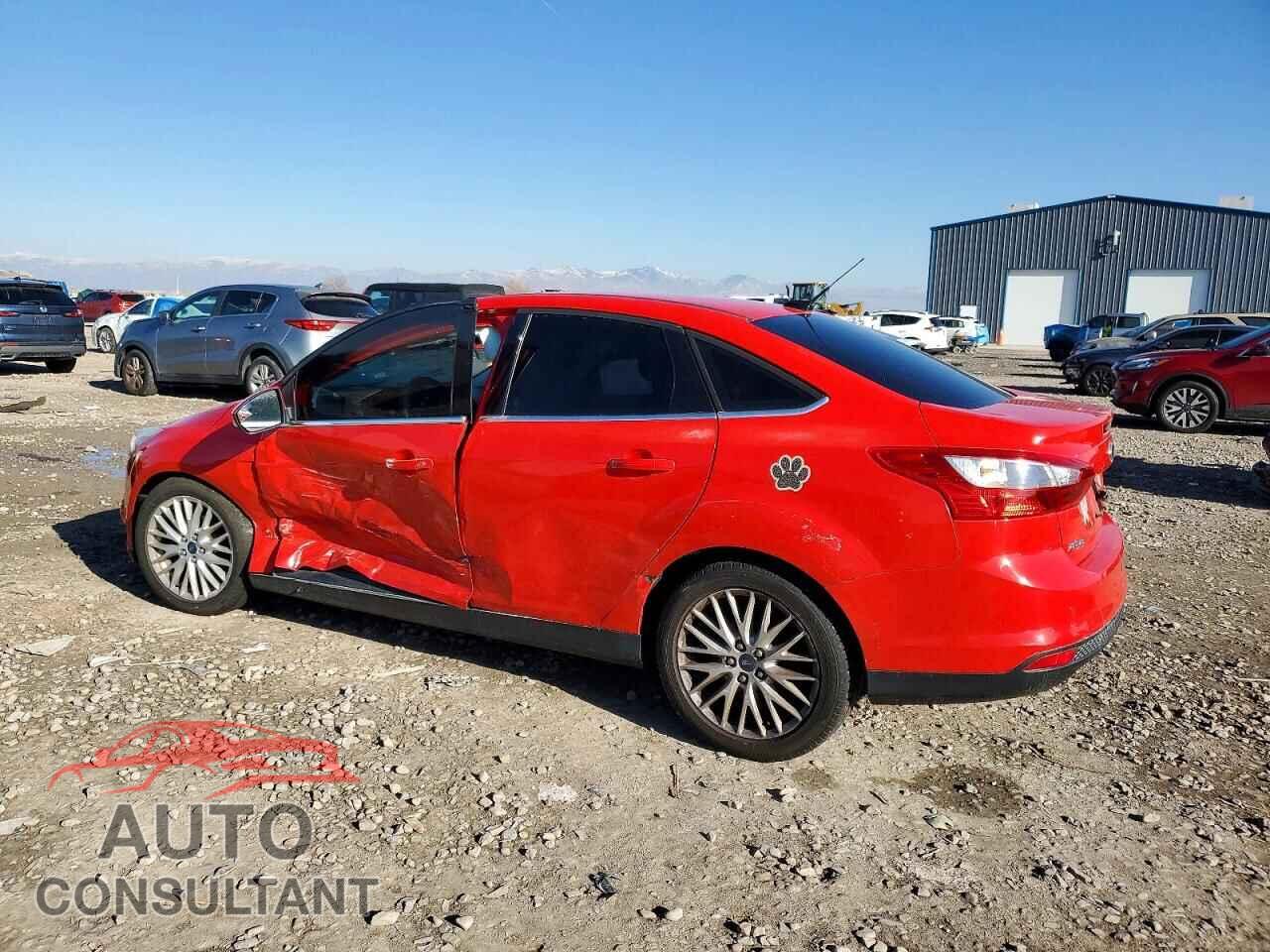 FORD FOCUS 2012 - 1FAHP3H22CL437688